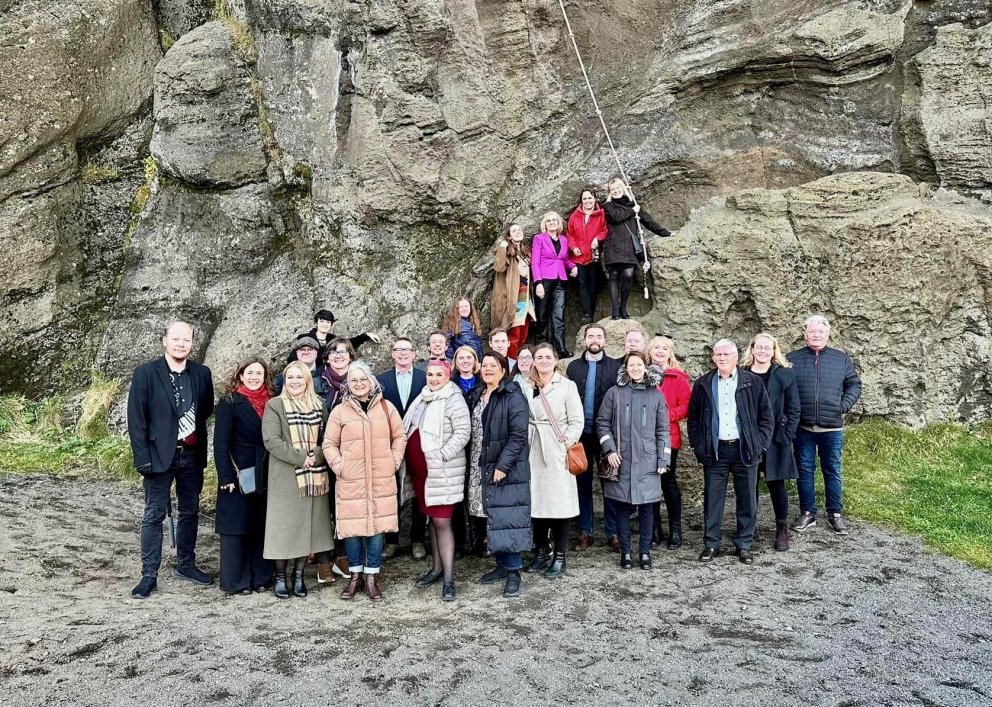 Hópur stjórnenda á haustþingi STS í Vestmannaeyjum.